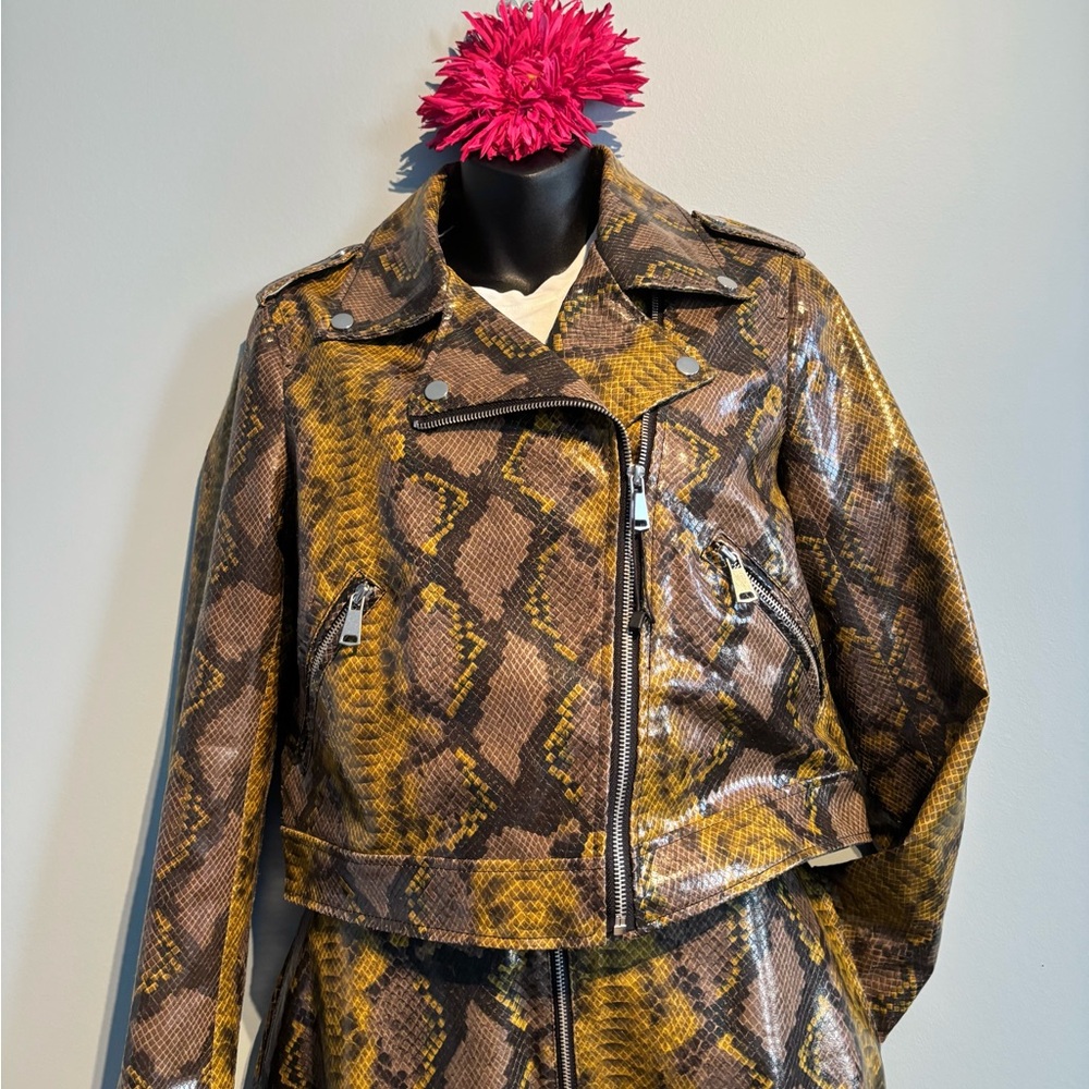 Zara NWOT Snake Motto Jacket faux size medium - Picture 5 of 11